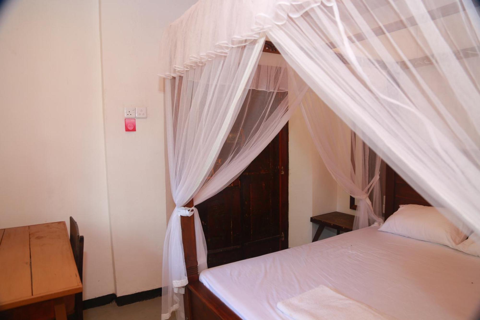 Methinda House Проживание в семье *